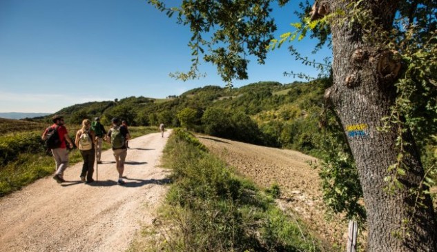 Turismo i cammini interregionali per l Italia